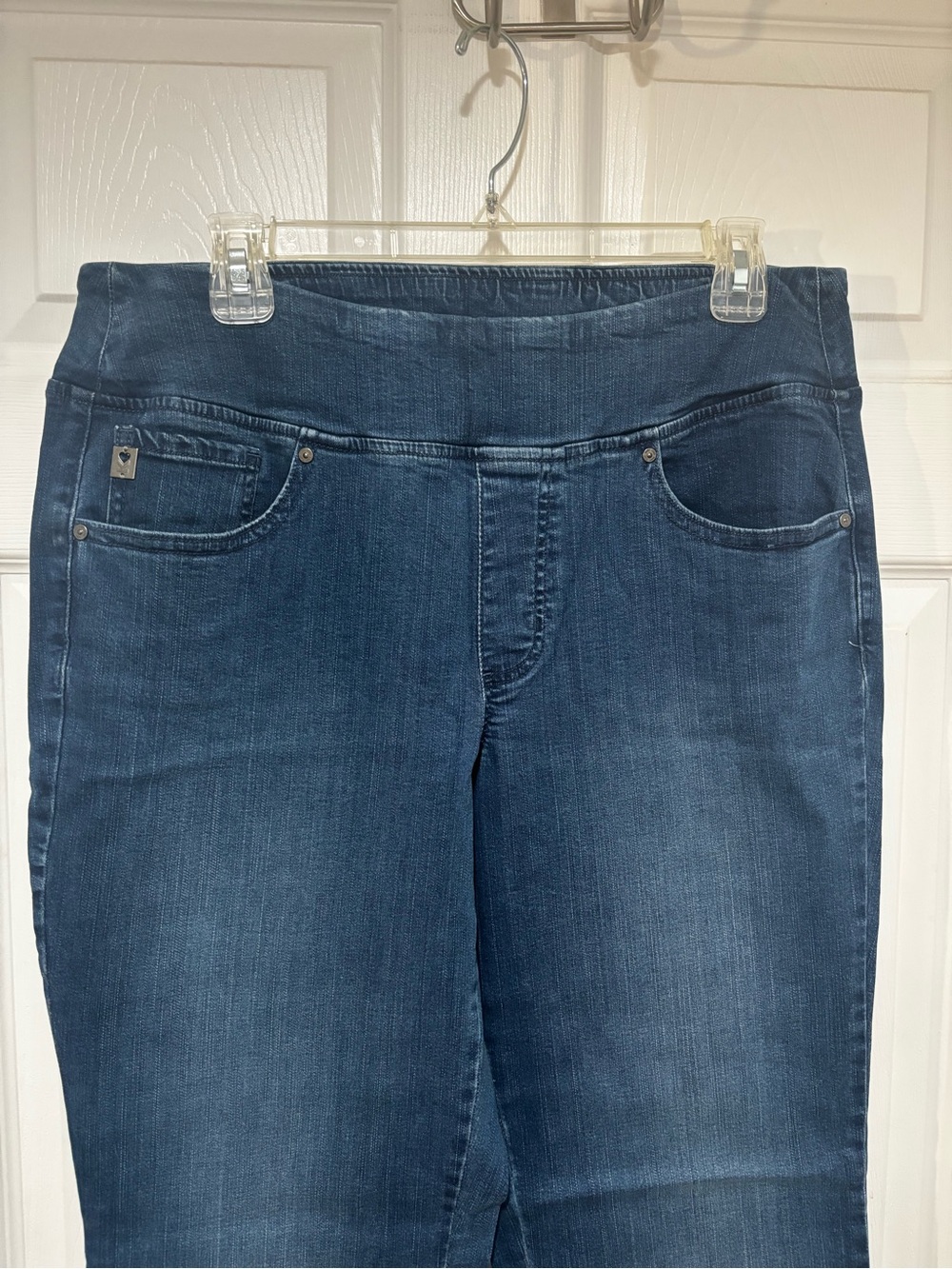 BELLE BY KIM GRAVEL NIP Medium Wash Triple Luxe Mega Hem Boot Cut Stretch Jeans - Picture 3 of 9